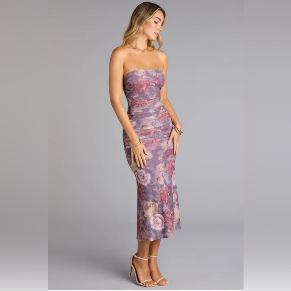 Windsor Strapless Dress with Floral Pattern in Purple and Pink - Picture 4 of 10